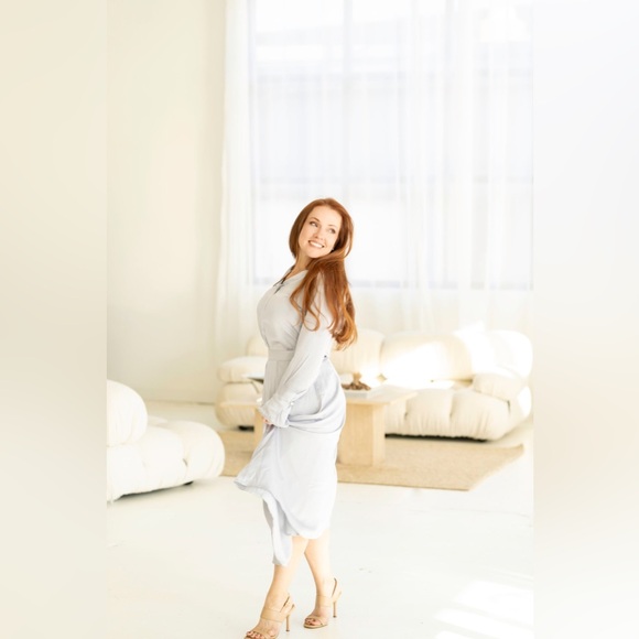 Meet your Posher, Cassandra - Picture 3 of 6